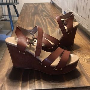 Brown leather wedges (Aldo)